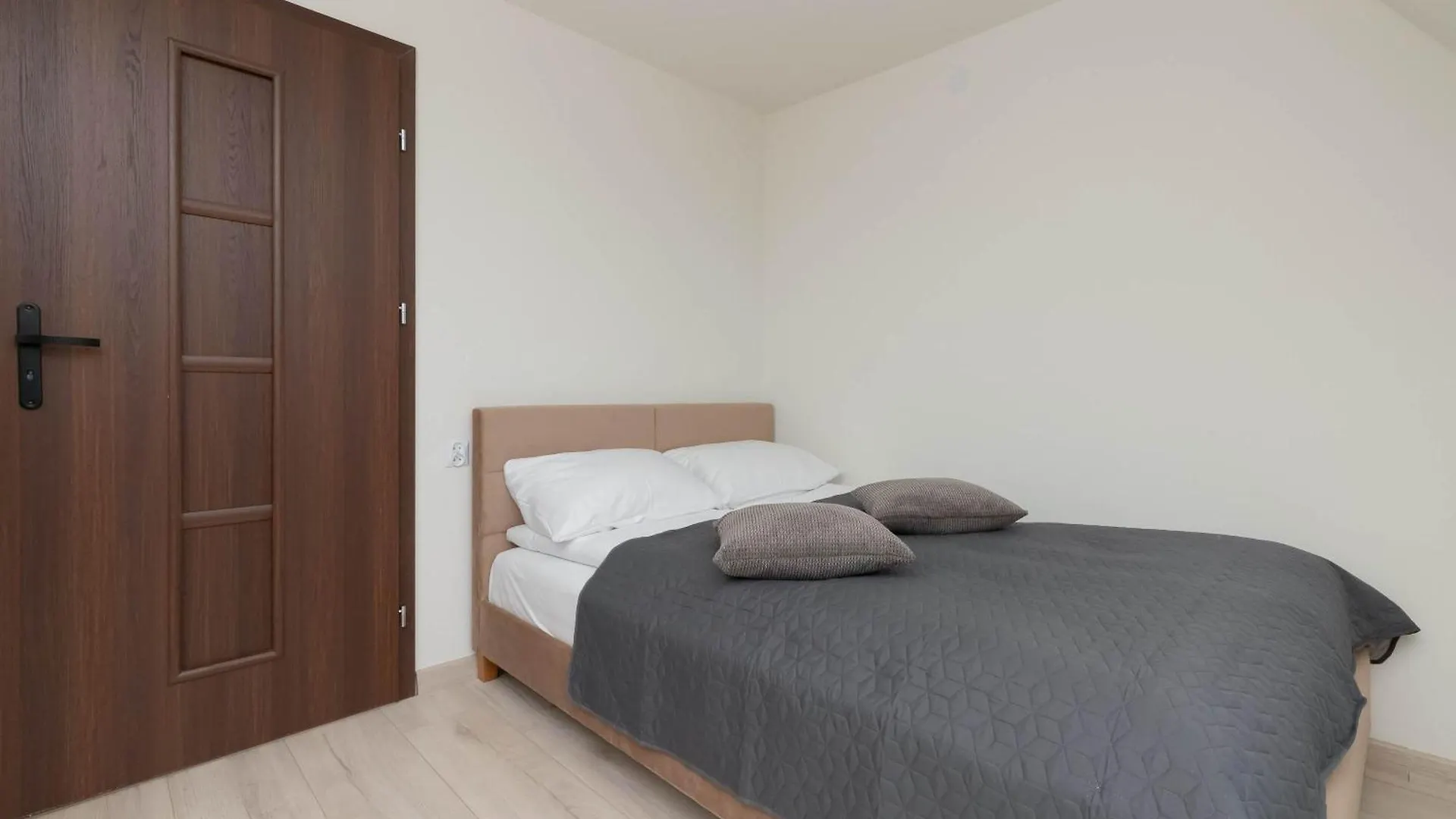 Grunwaldzka Bright Apartment With Balcony By Noclegi Renters Sopot